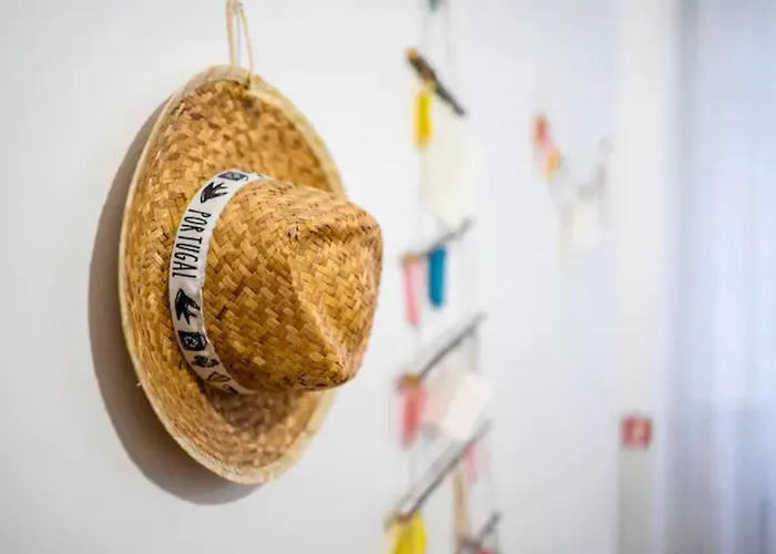 Formosa With Free Parking And Historic Charm! Appartement Oporto