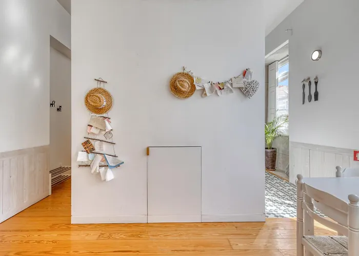 Formosa With Free Parking And Historic Charm! * Oporto