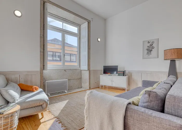 Formosa With Free Parking And Historic Charm! Oporto